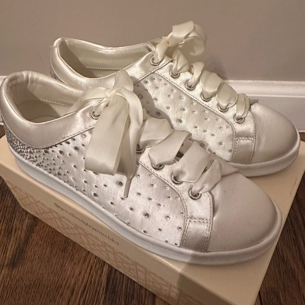 Badgley Mischka Wedding Sneakers Size 8